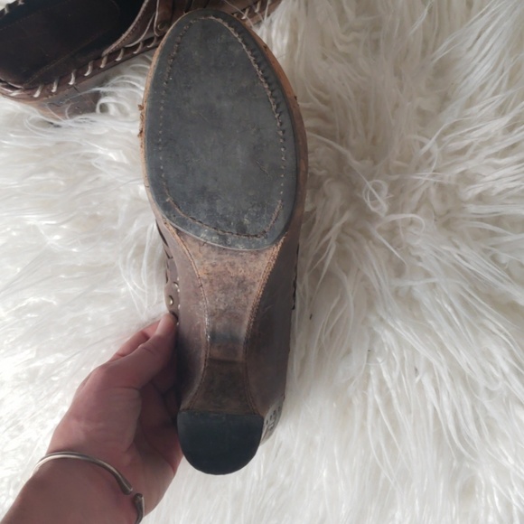 Frye Clogs - Picture 3 of 4